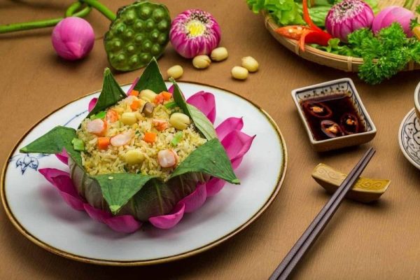 Những lưu ý khi dùng bữa tại buffet cung đình Huế
