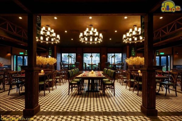 Những trải nghiệm thú vị tại nhà hàng cung đình tại Huế