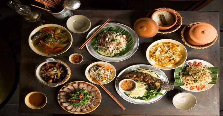 Những món ăn đặc biệt tại nhà hàng cung đình Huế