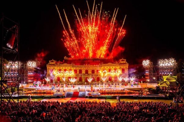 Nguồn gốc của lễ hội ánh sáng tại Huế