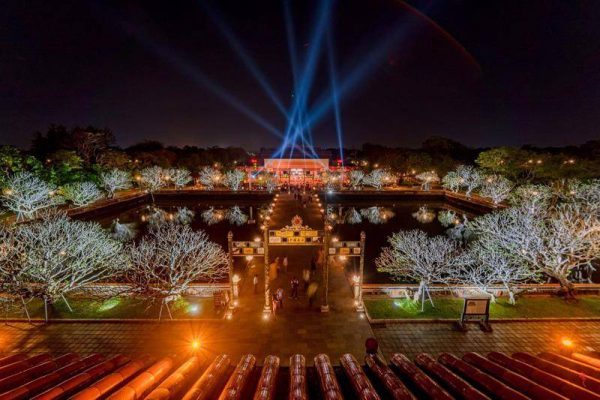 Kinh nghiệm khi tham gia lễ hội ánh sáng Huế