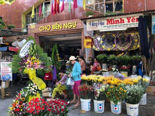 Trải Nghiệm Không Thể Bỏ Lỡ Khi Đi Chợ Dân Sinh
