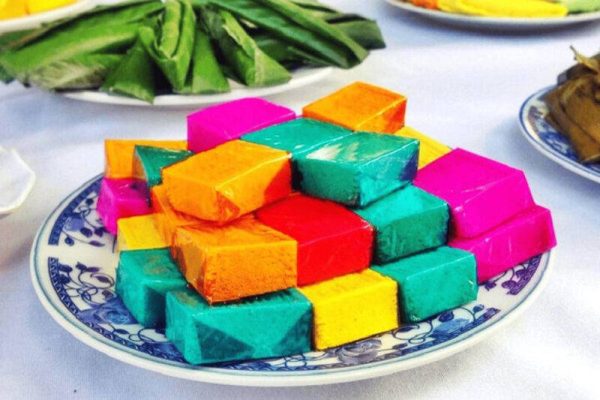 quy trình chế biến công phu món bánh ngọt cung đình Huế