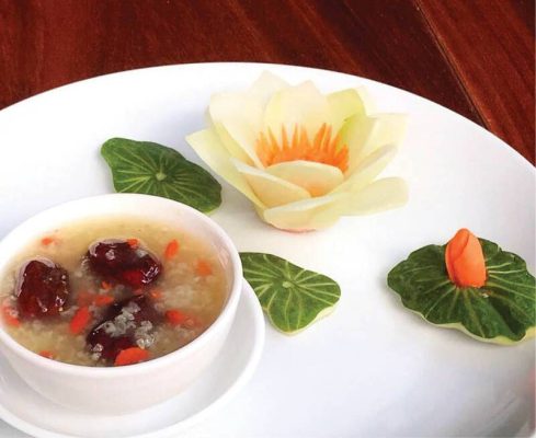 Giá trị văn hóa của nguyên liệu quý cung đình Huế