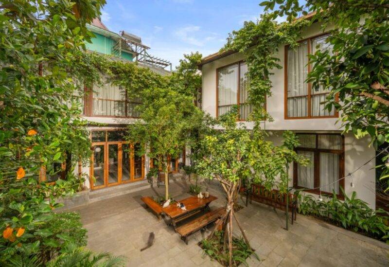 homestay Huế phong cách hiện đại cổ kính