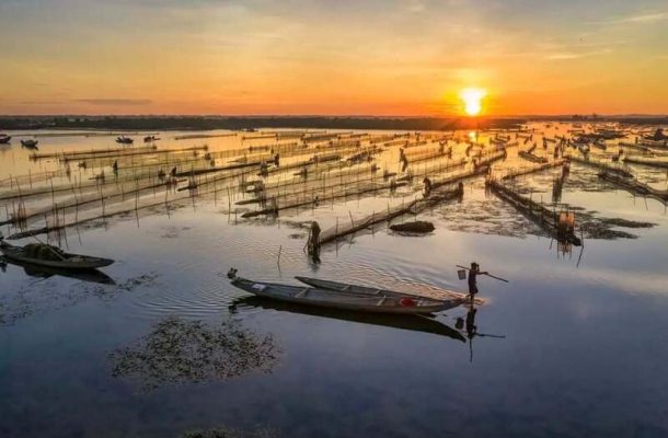 Những địa điểm nổi bật nằm ngoài trung tâm Huế