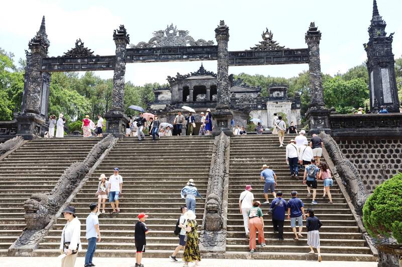 Kinh nghiệm để mua vé tham quan Huế trọn gói