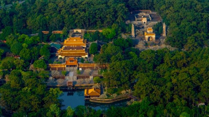 Lý do nên chọn tour văn hóa triều Nguyễn khi đến Huế