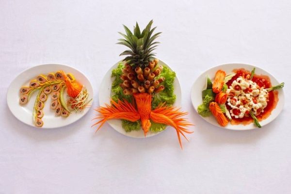 Những món ăn nổi tiếng được phối màu trong ẩm thực cung đình Huế