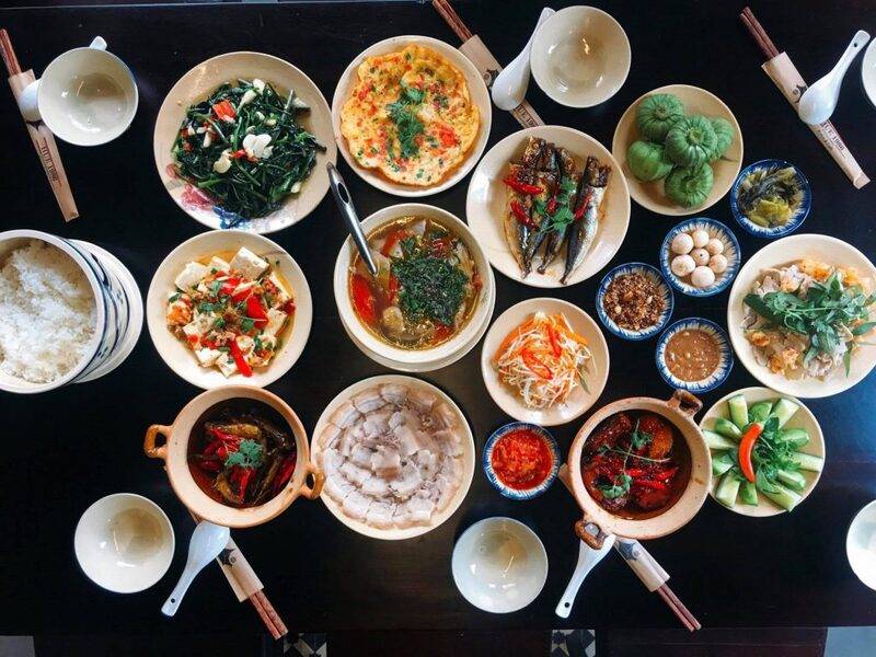 Ăn gì ở Huế