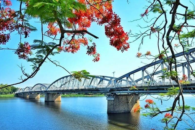 mùa xuân ở huế