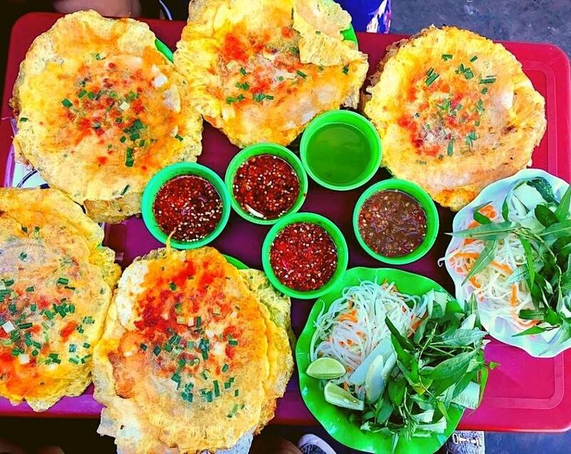 Những món ăn nên thử khi đến Huế