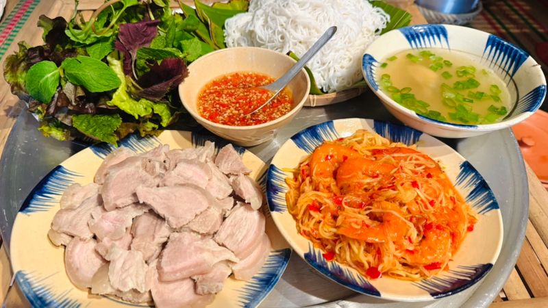 mắm tôm chua