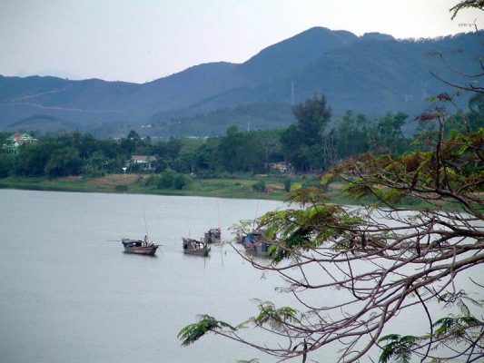 Những địa điểm thưởng thức ẩm thực nổi tiếng tại Huế