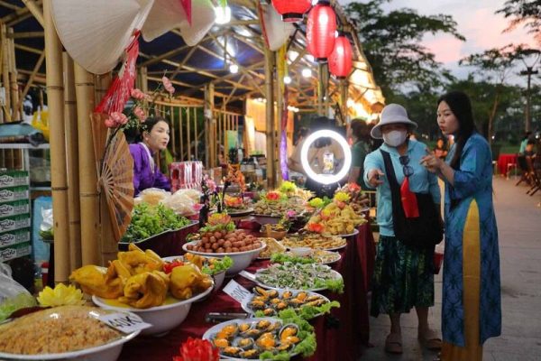 Lý do nên tham gia trải nghiệm ẩm thực khi đến Huế