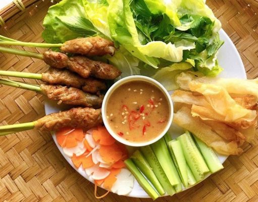 Những quán nem lụi thơm ngon và nổi tiếng tại Huế
