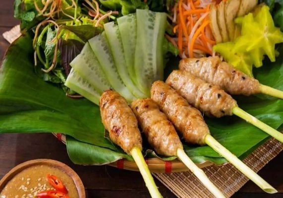 Lý do nem lụi Huế trở thành món ăn được yêu thích