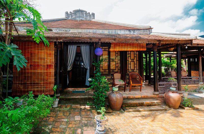 Review homestay thiết kế độc lạ Huế
