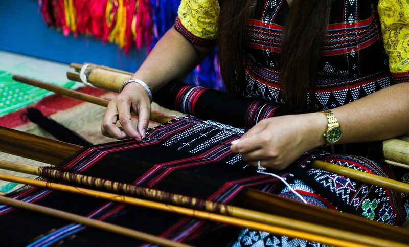 Làng Nghề Dệt Dèng A Rưm