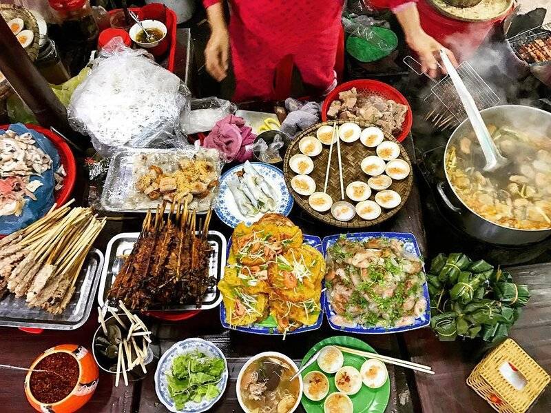 Những món ăn đặc sắc trong thực đoan ẩm thực Huế