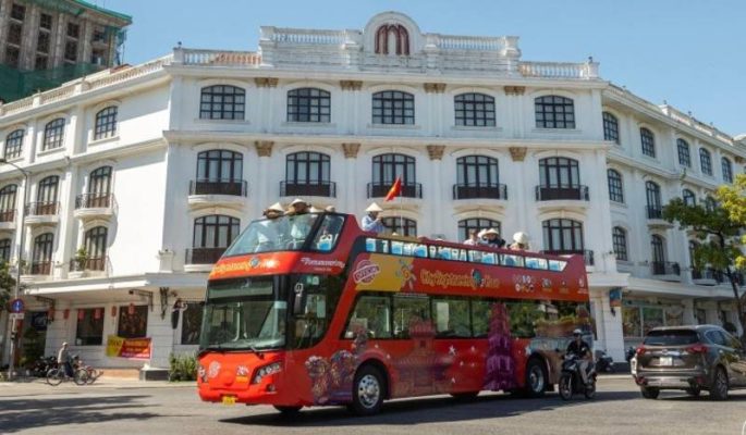 Xe bus du lịch Huế có gì nổi bật