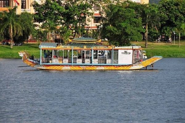 Gợi ý lịch trình tham quan phù hợp cho người lớn tuổi