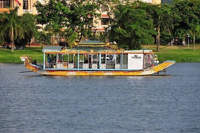 Gợi ý lịch trình tham quan phù hợp cho người lớn tuổi