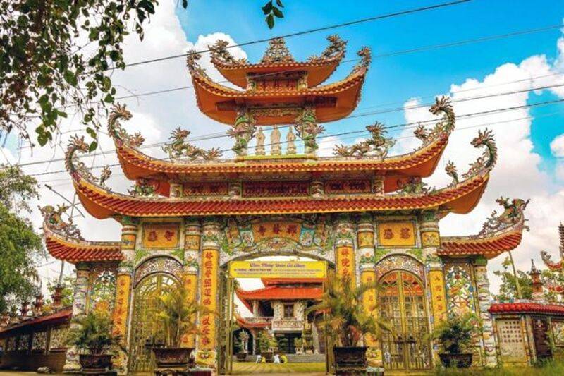 Tham quan chùa Thiền Lâm