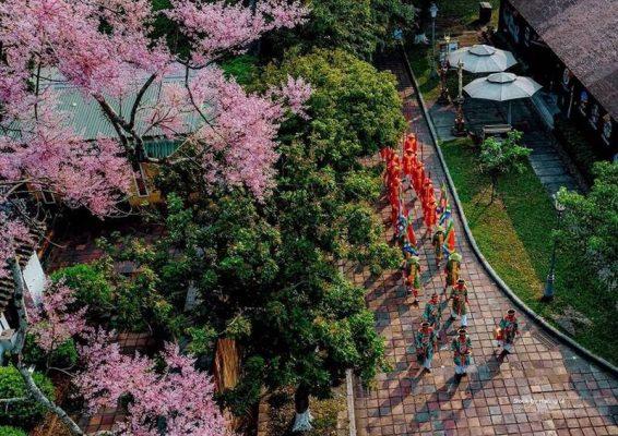 Mùa xuân ở Huế có gì?