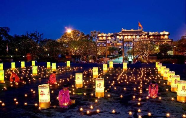 Tour trải nghiệm đêm cung đình